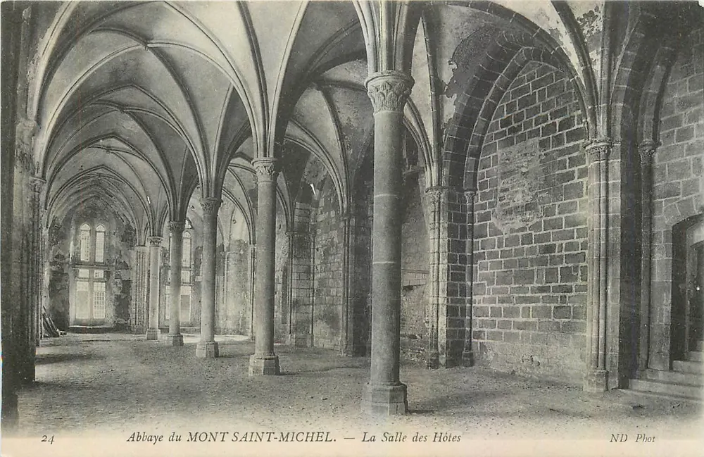 Abtei Mont-Saint-Michel — Das Gästehaus — ND Fotografie - Vorderseite