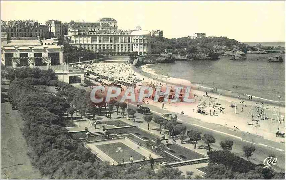 Biarritz — La Grande Plage in Richtung Bellevue Casino — Lie des Arts Photographiques, 44, rue Lebelier, Paris - Vorderseite