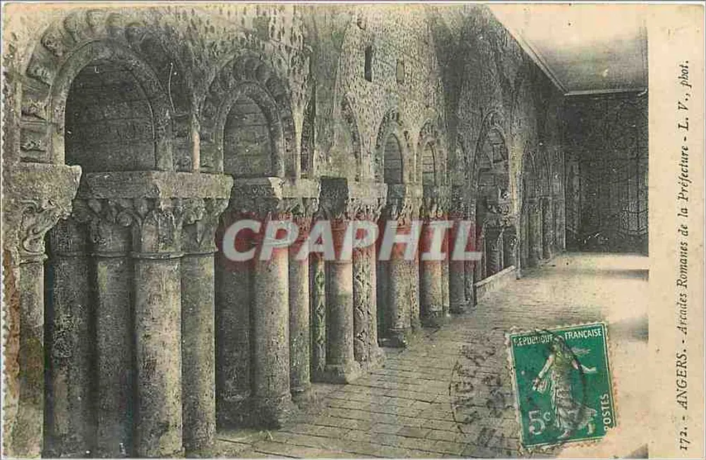 Arcadas Romanas em Angers — Prefeitura da Loire — L. V., fot. - Frente