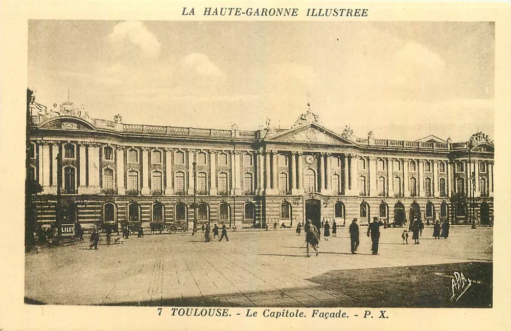 Toulouse - O Capitólio. Fachada - P. X. - A Alta Garonne Ilustrada - Frente