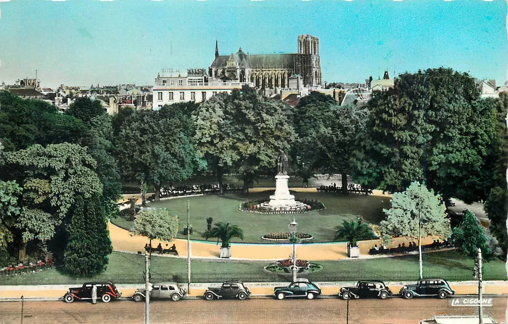 Square Colbert — Reims — Éd. La Cigogne - Frente