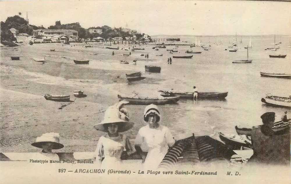 Arcachon (Gironde) — A Praia em Direção a Saint-Ferdinand — Fototipia Marel Dalboy, Bordeaux, n° 387 - Frente