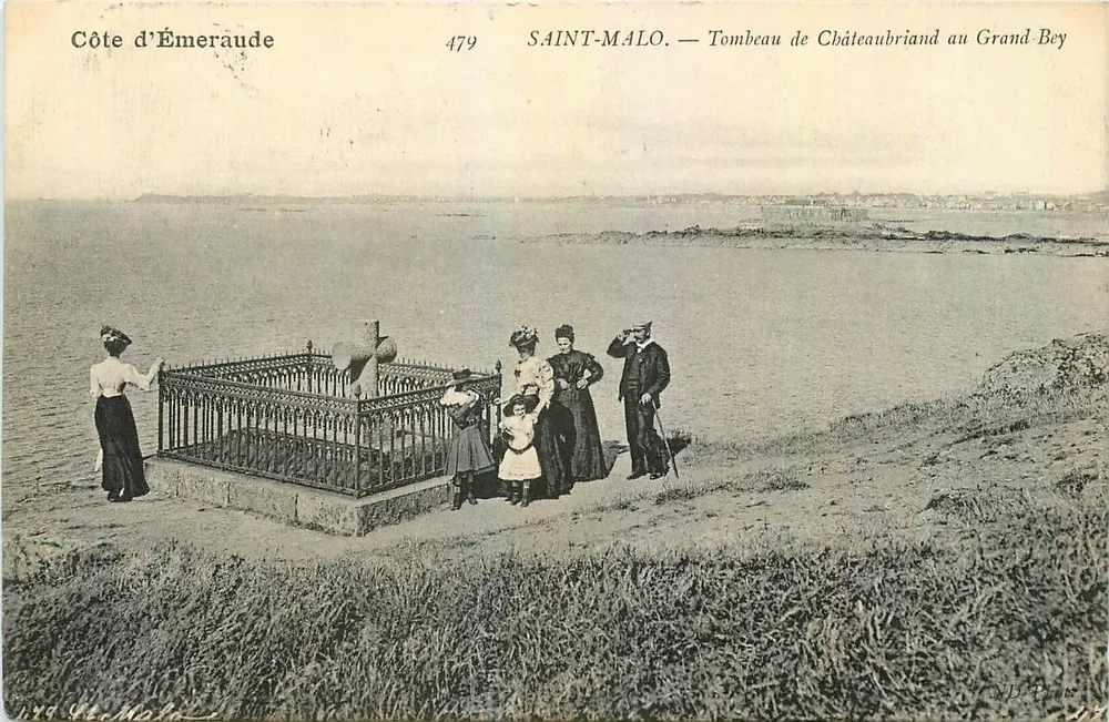 Saint-Malo — Grab von Châteaubriand am Grand-Bey — Küste von Émeraude - Vorderseite