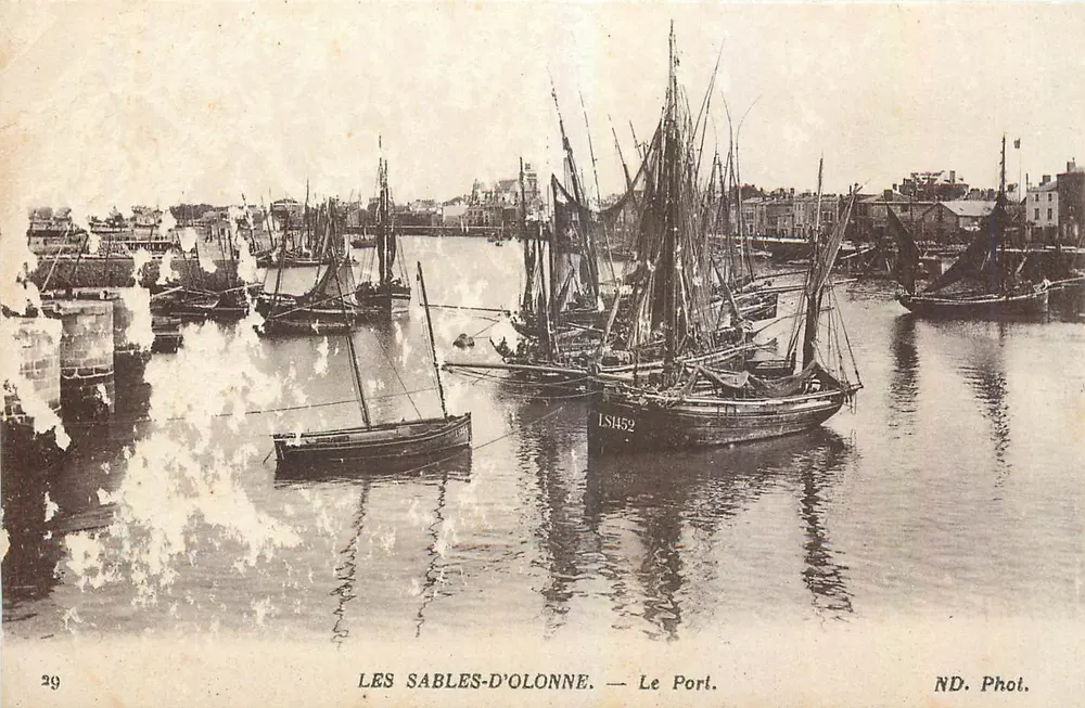 Les Sables-d'Olonne — O Porto. — ND. Fot. - Frente
