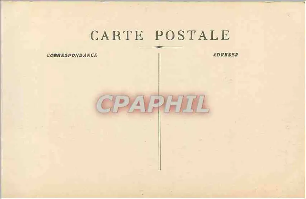 Le Tréport — Sur la Plage — Au pied des Falaises — Éditeur : Éd. de la Plage - Verso