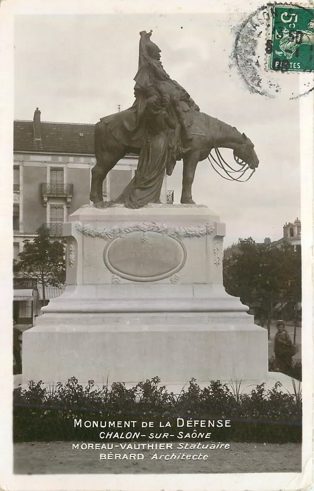 Monument der Verteidigung — Chalon-sur-Saône — Moreau-Vauthier Statuar, Bérard Architekt - Vorderseite