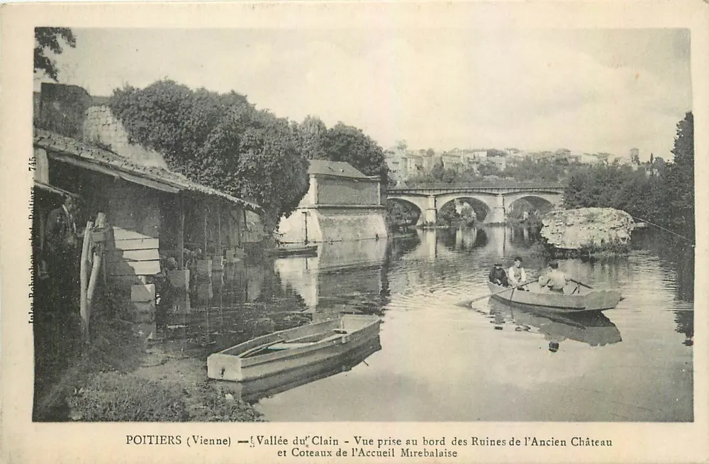Poitiers (Vienne) — Valley of the Clain - View Taken at the Ruins of the Old Castle and Coteaux de l'Accueil Mirebalaise — Jules Pahouhon, publisher, no. 745 - Front