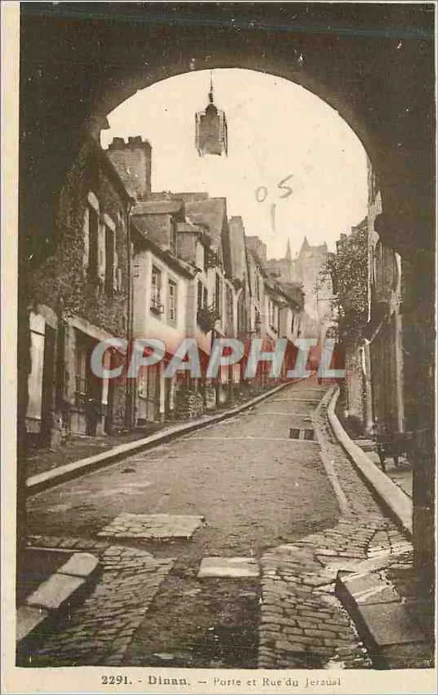 Dinan — Poort en Rue du Jerzual — Laurent & Hennes - Voorkant