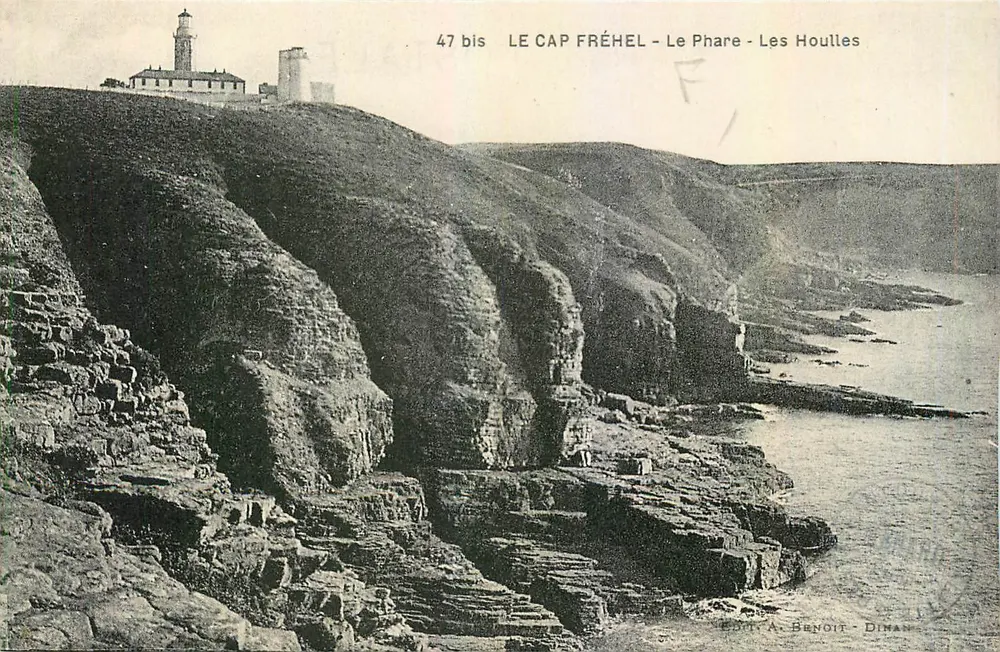 O Cap Fréhel — O Farol — Les Houilles — Edição de A. Benoit - Dinan - Frente