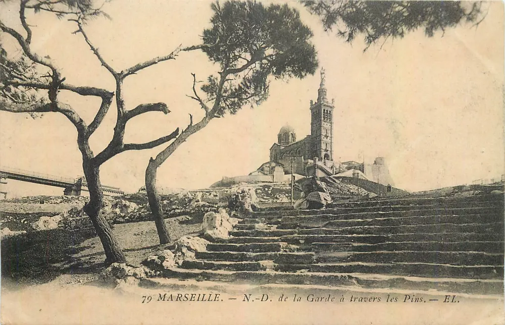 MARSEILLE — N.-D. de la Garde à travers les Pins — EL. - Recto