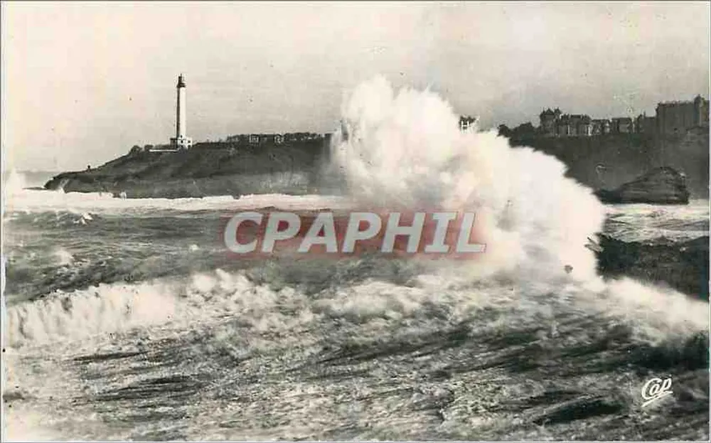 Biarritz - Effet de vagues - Phare — C.A.P. Réal-Photo n°175 - Recto