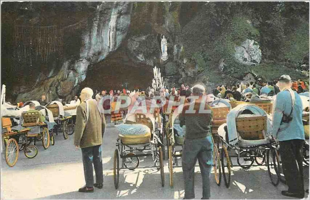 Lourdes — La Grotte — Héliocolor - Recto