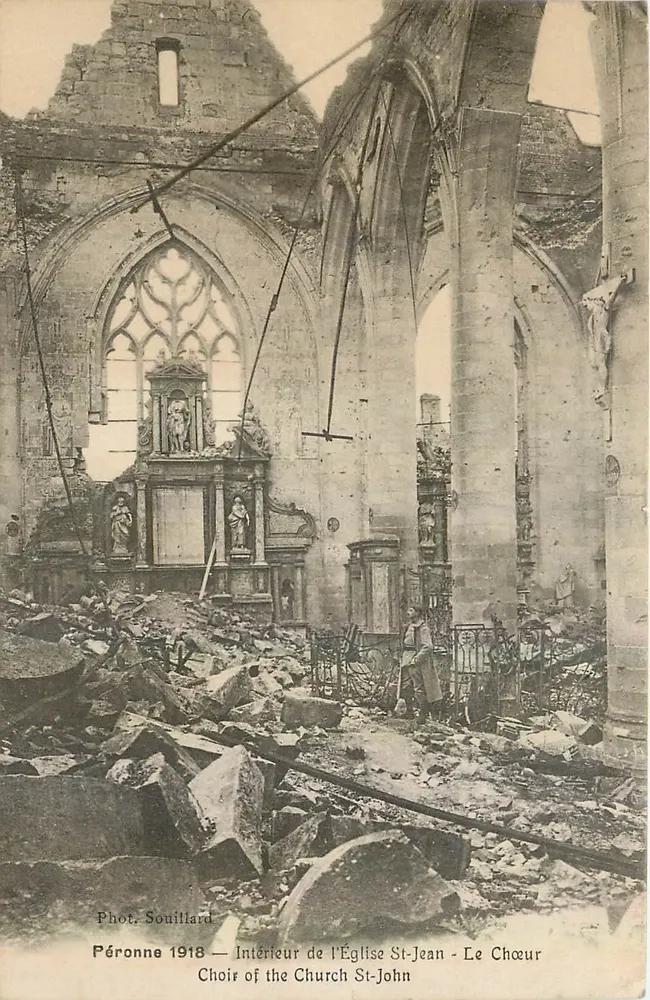 Péronne 1918 — Innenansicht der Kirche St-Jean — Chor — Foto. Souilllard - Vorderseite