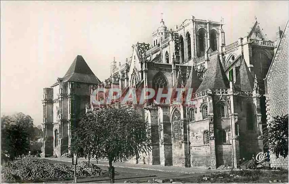 Gisors — Côté Sud de la Cathédrale à l'entrée duquel Henri IV fut reconnu Catholique — Librairie-Papeterie Julien Bourriez - Recto
