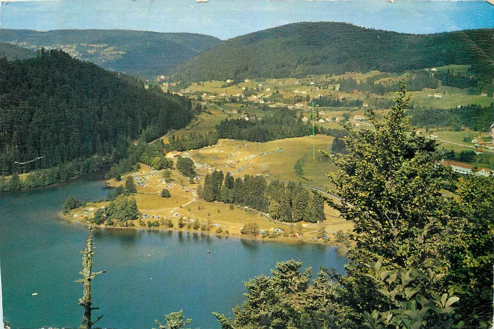 Os Campings dos Vosges — Gerardmer — Foto BARIN - Frente