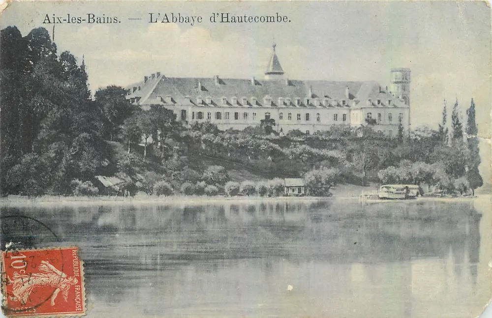 Aix-les-Bains — A Abadia de Hautecombe. - Frente