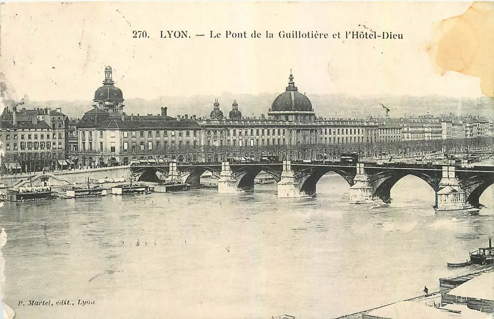 LYON — Ansicht des Guillotière-Brücke und des Hôtel-Dieu — P. Martel, Verlag, Lyon, Nr. 270 - Vorderseite