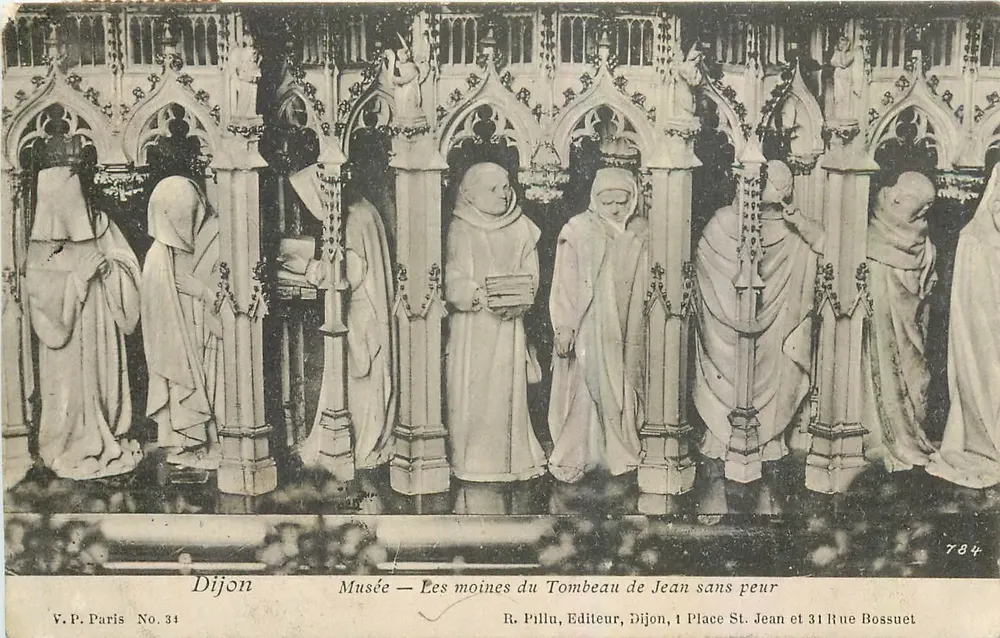 Dijon — Musée — Les moines du Tombeau de Jean sans Peur — R. Pillu, Editeur, Dijon, 1 Place St Jean et 31 Rue Bossuet - Recto