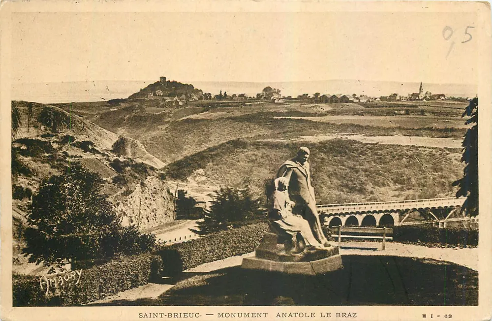 Saint-Brieuc — Monument a Anatole Le Braz — editor Anabury, n° I - 63 - Frente
