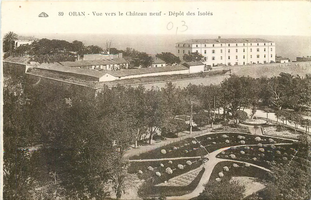 Oran - Blick zum Neuen Schloss - Depot des Isolés - Vorderseite