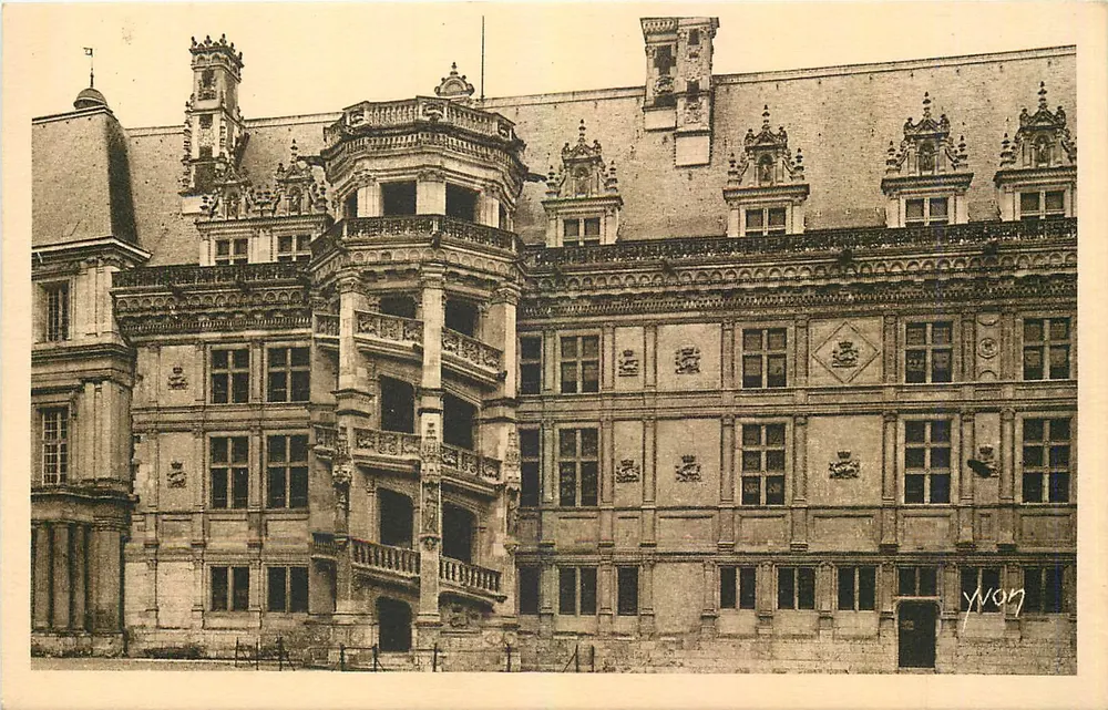 Château de Blois — Escalier François — Édition d'Art YVON - Recto