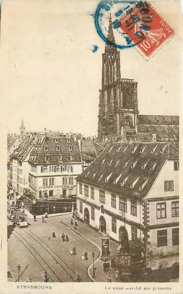 Strasbourg — vue du vieux marché aux prisons avec la cathédrale — éditeur imprimeur non visible - Frente