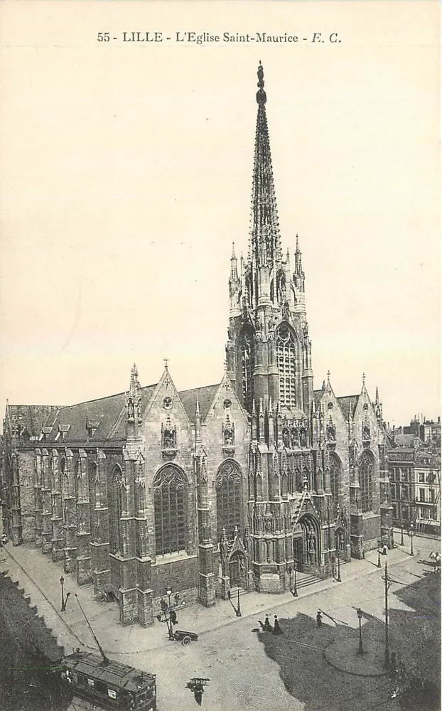 Lille - A Igreja de São Maurício - F. C. - Frente