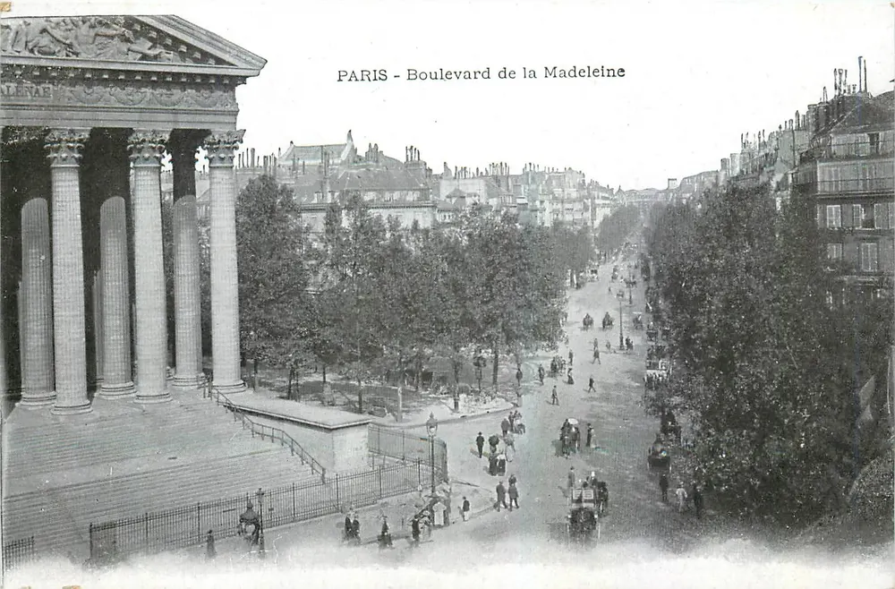 Paris - Boulevard de la Madeleine — vista com o Panteão em primeiro plano — editor não identificado - Frente