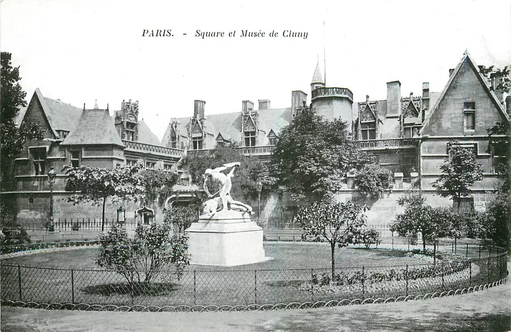 Paris - Praça e Museu de Cluny — editor não identificado - Frente