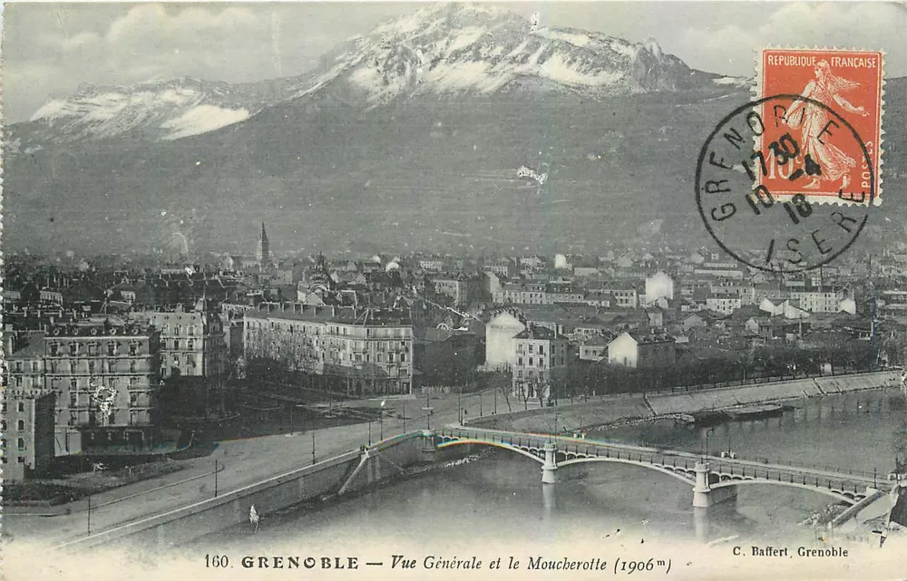 Grenoble — Vista Geral e o Monte Moucherotte (1906) - Frente