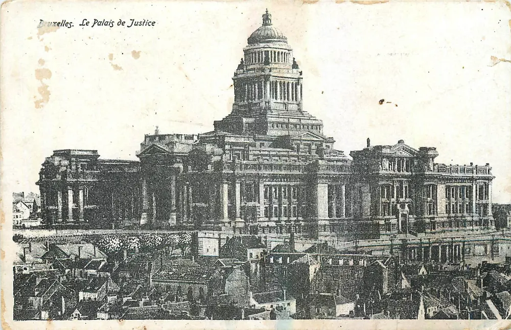 Bruxelas. O Palácio de Justiça — vista panorâmica — editor não identificado - Frente