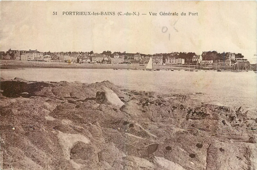 Portrieux-les-Bains (C.-du-N.) — Allgemeiner Blick auf den Hafen - Vorderseite