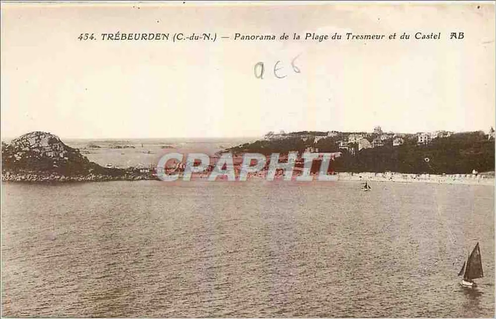 Trébeurden (C.-du-N.) — Panoramablick auf den Tresmeur-Strand und das Schloss — Phototype A. Ayame - Vorderseite