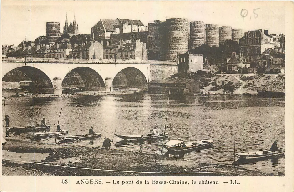Angers — Le pont de la Basse-Chaine, le château — LL. - Recto