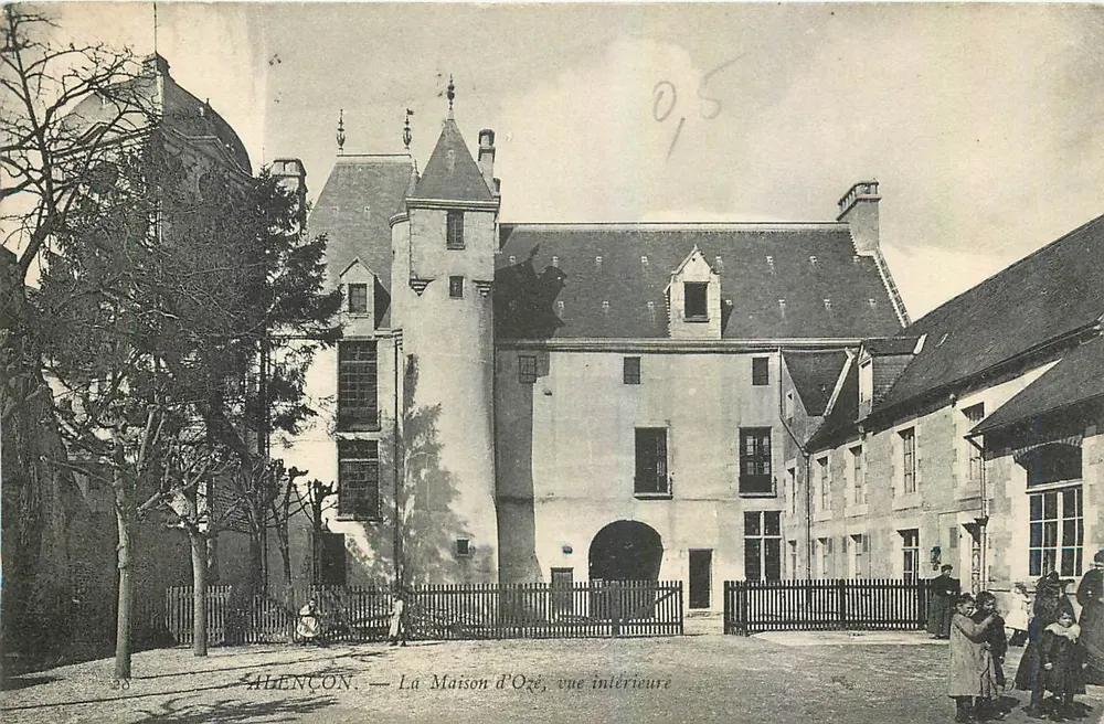 Alençon — La Maison d'Oré, vue intérieure - Recto