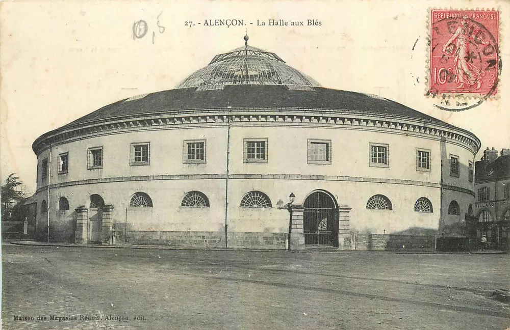 Alençon - A Halle aux Blés — Maison des Magasins Réunis, editora - Frente