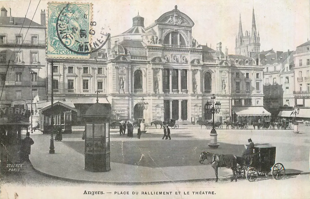 Angers — Place du Ralliement et le Théâtre — Stäerck Paris - Recto