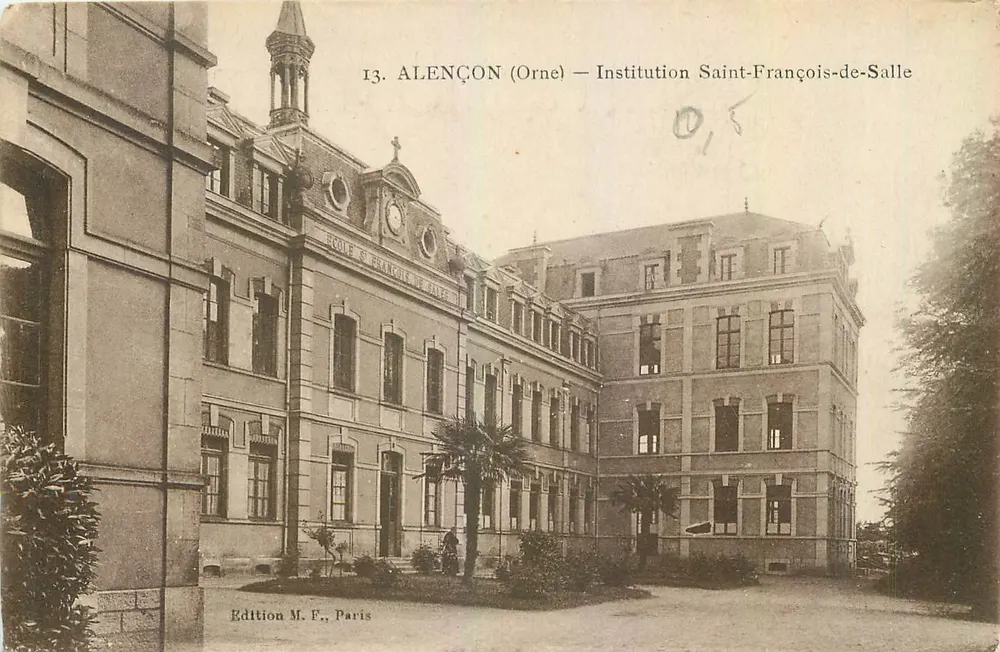 Alençon (Orne) — Institution Saint-François-de-Salle — Edition von M. F., Paris - Vorderseite