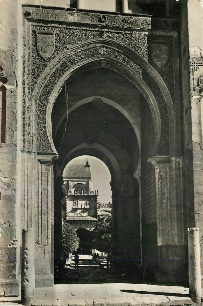 पार्डन के द्वार — कॉर्डूए — टेरिएता पोस्टा, श्रृंखला 8507 - आगे