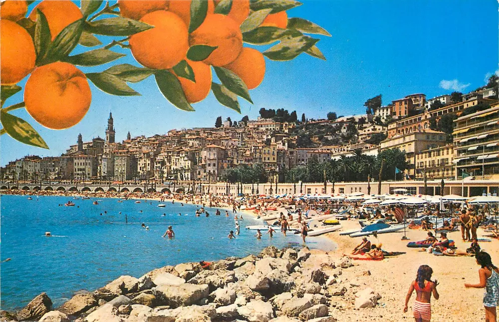 Menton — La Vieille Ville et la Plage des Sablettes — Éditions d'Art Montouet, n° 2235 - Recto
