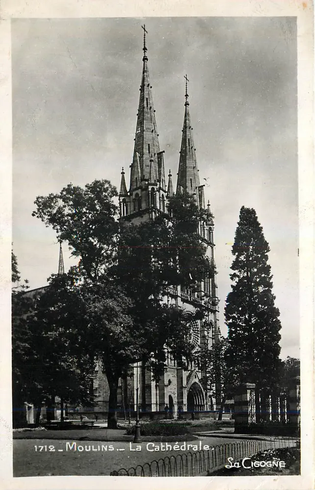 Moulins — A Catedral — La Cisogne, n° 1712 - Frente