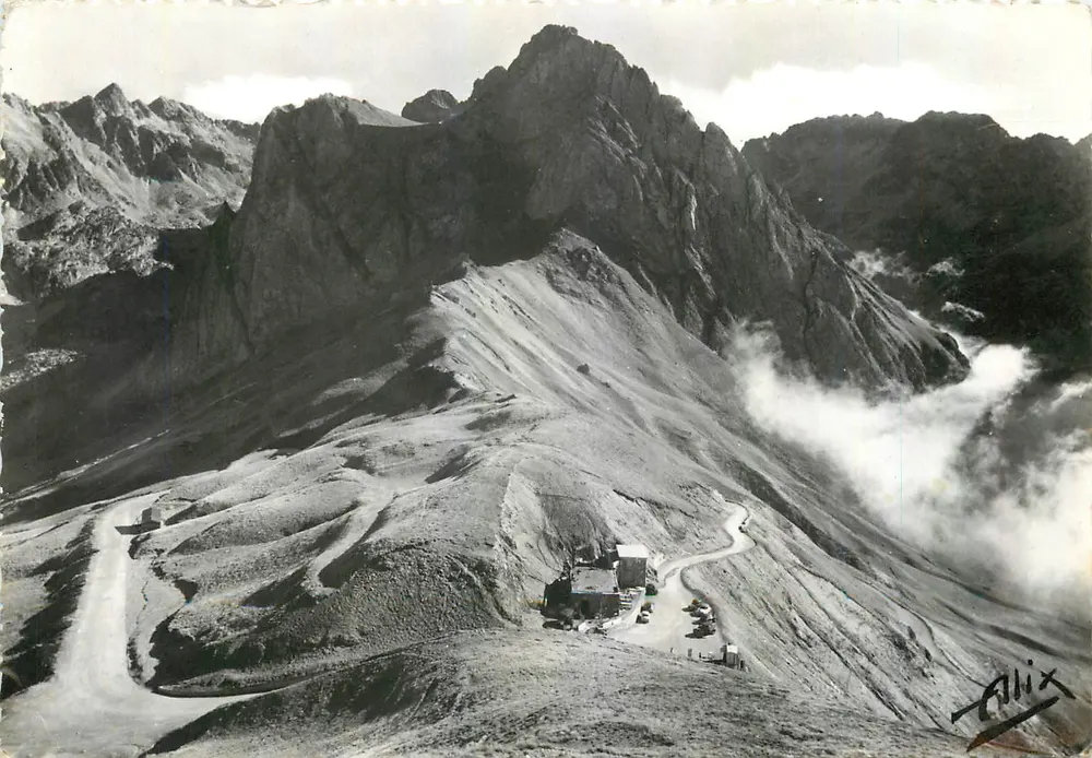 I Pirenei — Il Sommo del Col du Tourmalet (alt. 2110 m) — Edizioni AUX — Bégrande de Bigorre - Recto