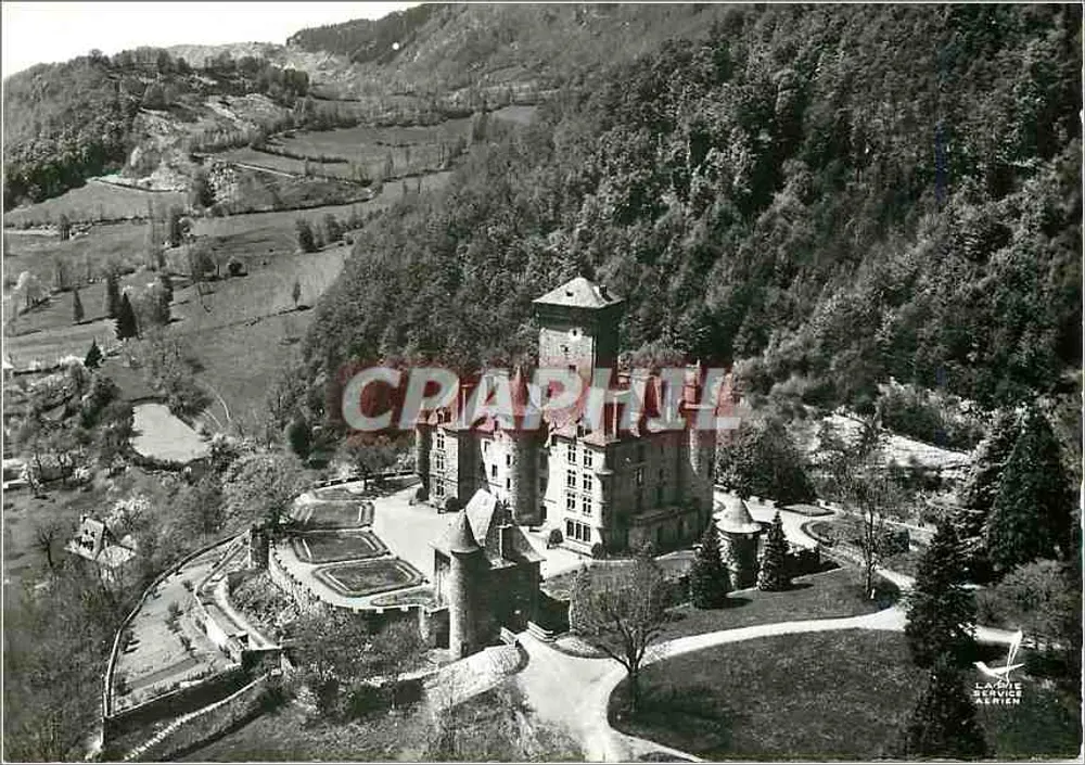 Schloss Pesteils — Umgebung von Vic-sur-Cère (Cantal) — Edition Lapie Service Aérien - Vorderseite