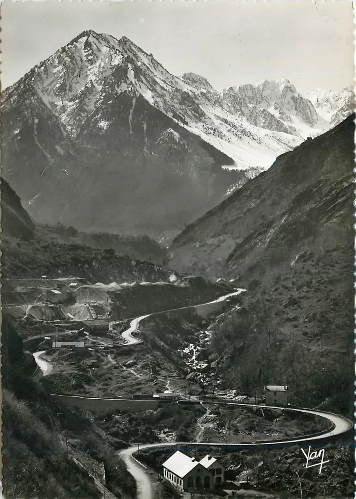 O « Collimaçon » e a Pégüère — Cauterets — Edição Quinault, Lourdes - Frente