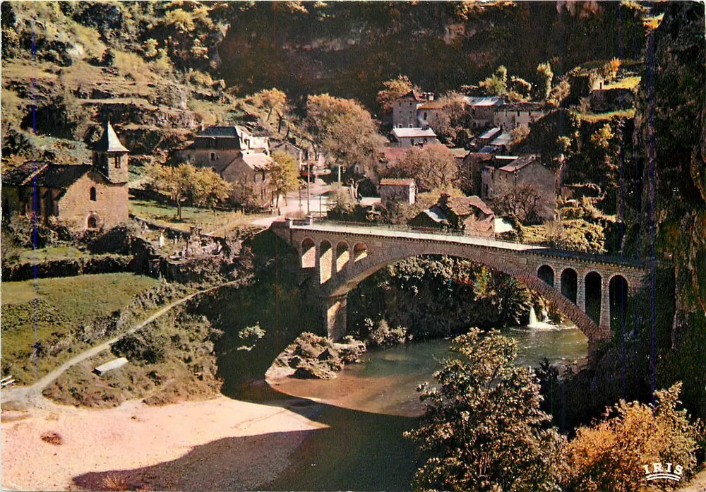 As Gorges do Tarn — O Ponte de Saint-Chely — Éditions Iris - Frente
