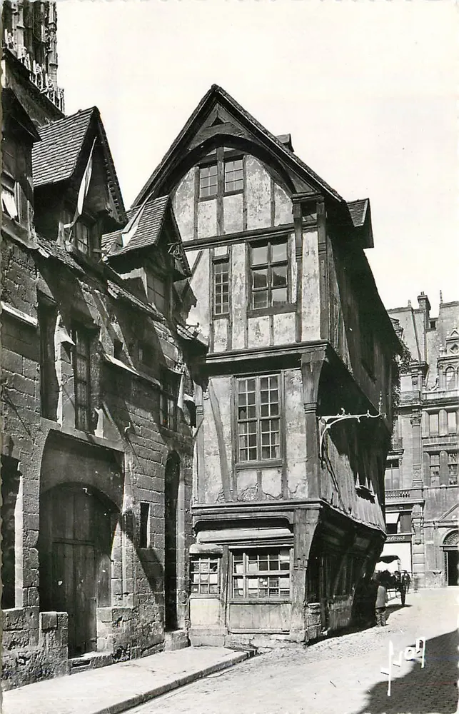 Rouen (Seine-Maritime) — Le Logis Saint-Romain (1466) — Les Éditions d'Art - Recto