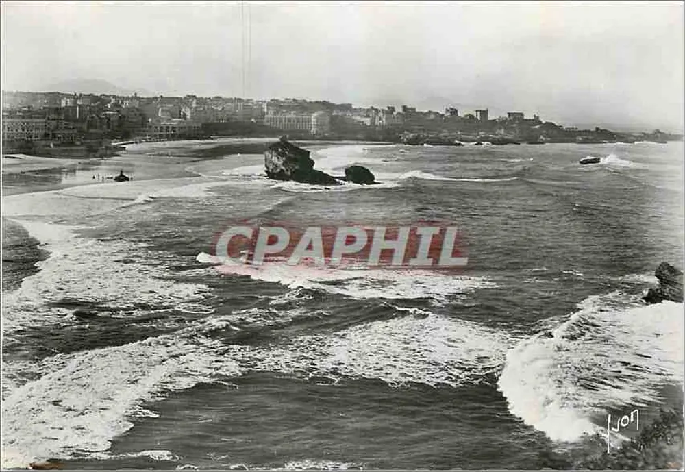 Biarritz (Bses-Pyr.) — La Côte vue du Cap St-Martin — Les Éditions d'Art - Recto