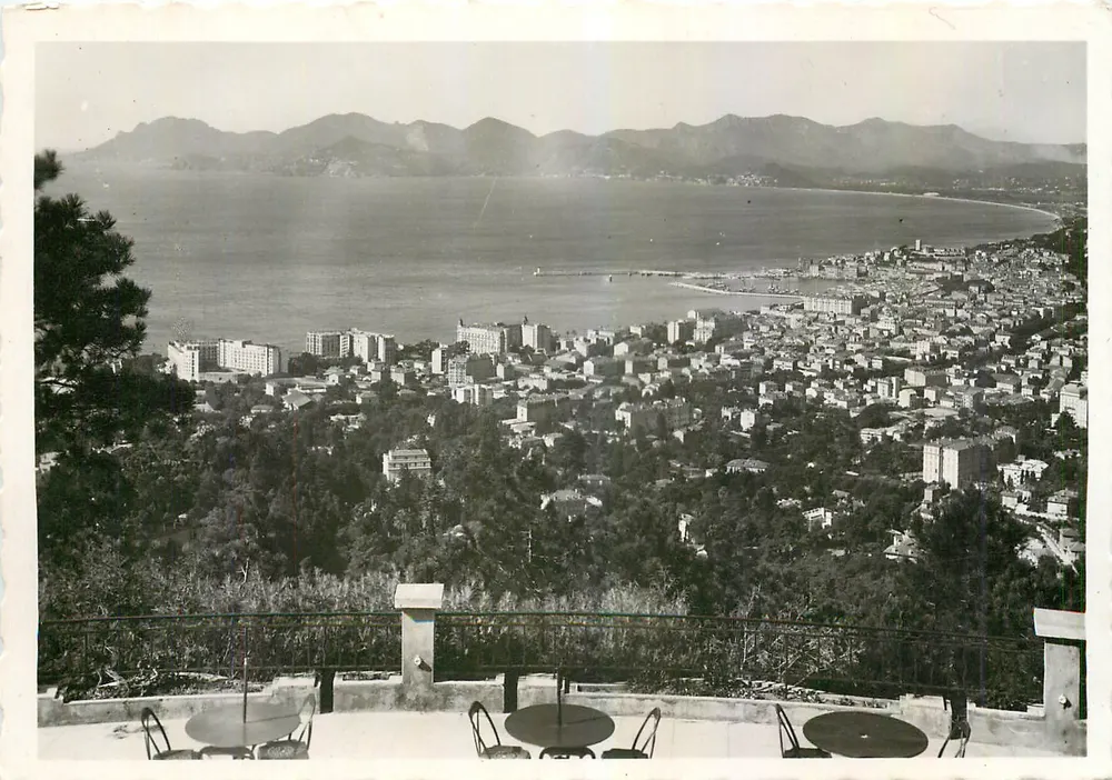 Cannes — Visão geral — Les Éditions Frank - Frente