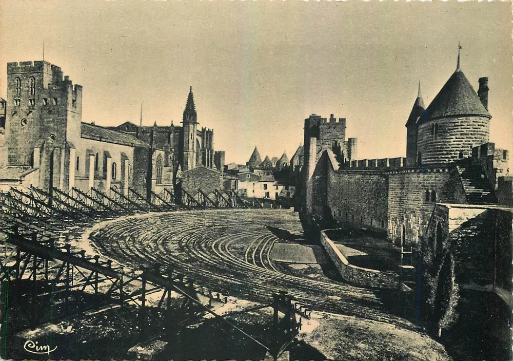 Carcassonne — O Teatro — editor Combier n° 30 - Frente