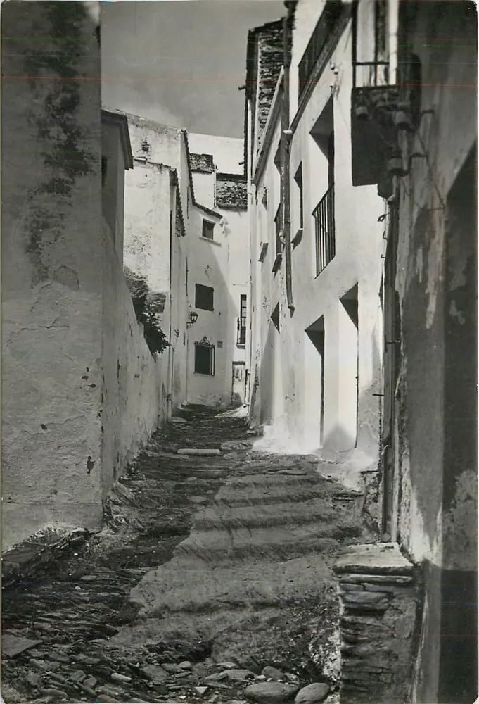 Cadaqués - Rua Santa Maria — Costa Brava — editor A. Fabregat, série 1 n° 2063 - Frente